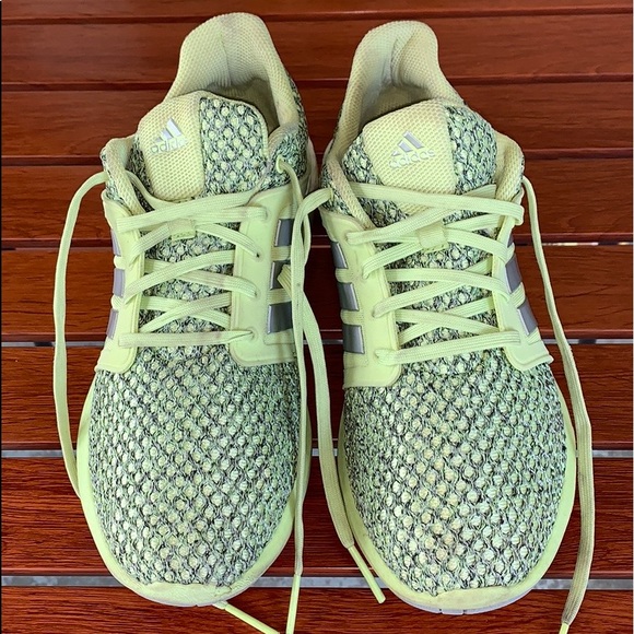 Adidas 3 stripes green woman's size 8 used. - Picture 4 of 13